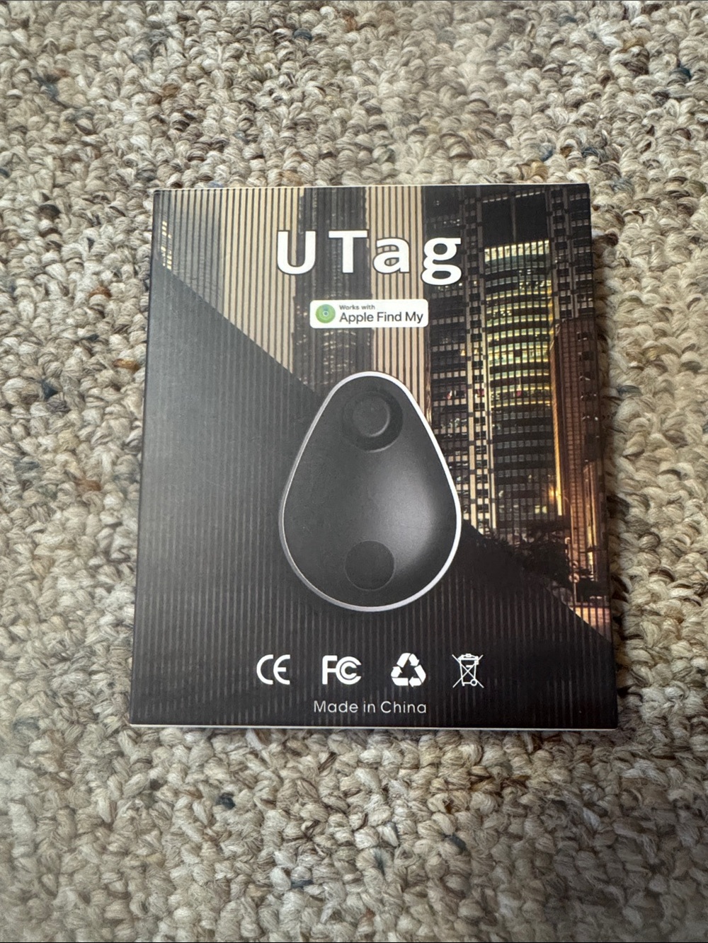 UTag Black Tracker Tag Compatible with Apple Find My